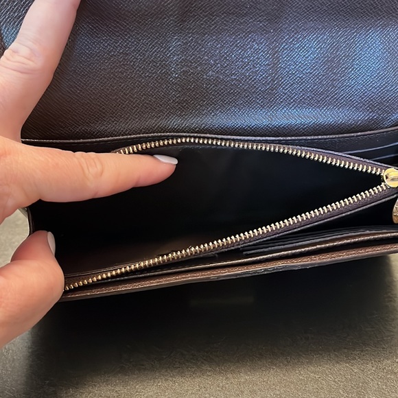 LOUIS VUITTON DAMIER SISTINA - CA3069. AUTHENTIC. Reposhed from @shopjrlux. - Picture 9 of 12